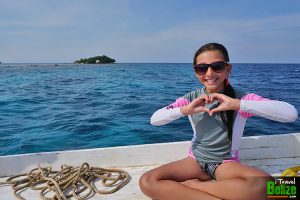 madi swims barrier reef 06