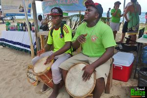 Eating as many Mangos as I Could at Hopkins Mango Fest
